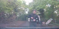 Irish travelers try to rob a woman