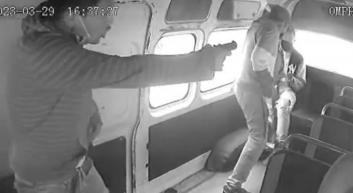 Combi Robbed By Armed Thugs In Mexico