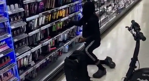 Brazen Shoplifting In Oakland
