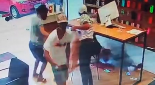 Daily Reminder: Never Fight an Armed Criminal