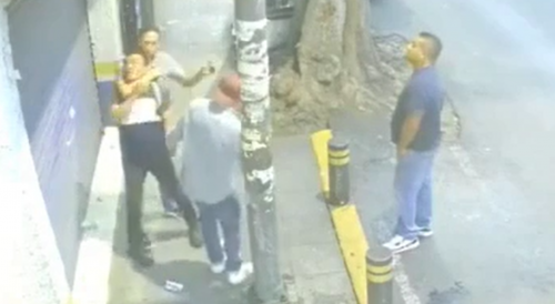 Man Choked, Mugged By Three Thugs In Mexico