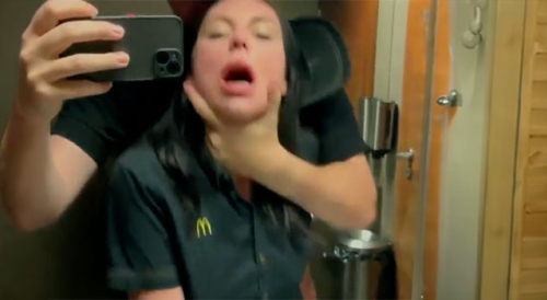 Leaked McDonalds Coworker Toilet Sex Tape !